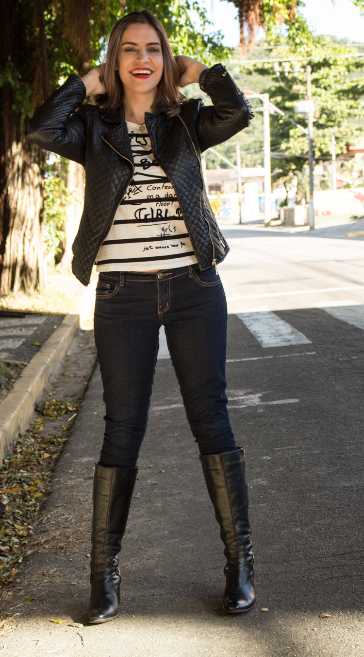 Look Jaqueta e bota de couro black